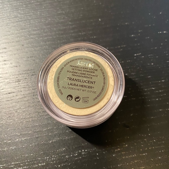 sephora gift - Laura Mercier eyeshadow and setting powder set - Picture 5 of 5